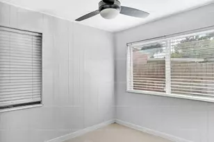 5713 Briarwood St, Mangonia Park, FL 33407 - Photo 17