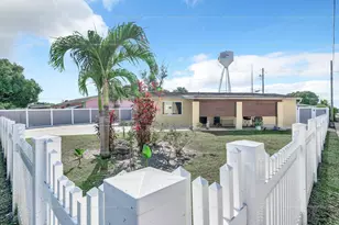 5713 Briarwood St, Mangonia Park, FL 33407 - Photo 5