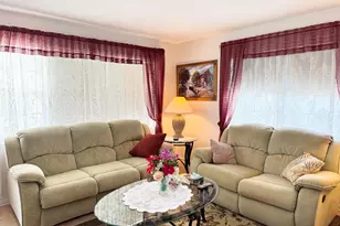 148 Bedford F, West Palm Beach, FL 33417 - Photo 5