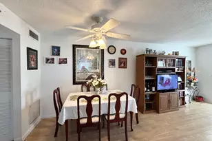 148 Bedford F, West Palm Beach, FL 33417 - Photo 9