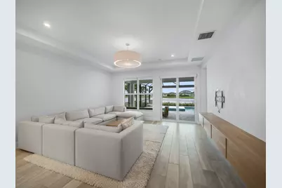 10711 SW Hensley Street, Port Saint Lucie, FL 34987 - Photo 9