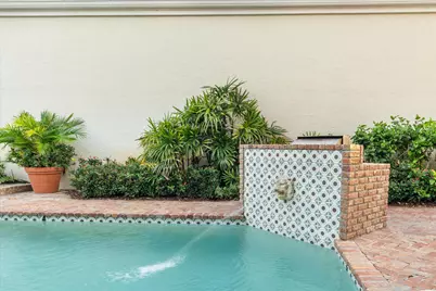 602 Oak Harbour Drive, Juno Beach, FL 33408 - Photo 13