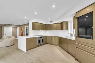 100 SE 5th Ave, Boca Raton, FL 33432 - Photo 19