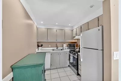 3200 Springdale Boulevard #217, Palm Springs, FL 33461 - Photo 11