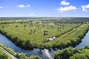 4044 Johnston Rd, Fort Pierce, FL 34951 - Photo 3