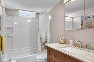 2400 NE 1st Ln, Boynton Beach, FL 33435 - Photo 27