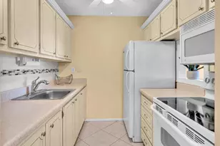 2542 S Federal Hwy, Boynton Beach, FL 33435 - Photo 13