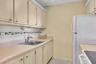 2542 S Federal Hwy, Boynton Beach, FL 33435 - Photo 13