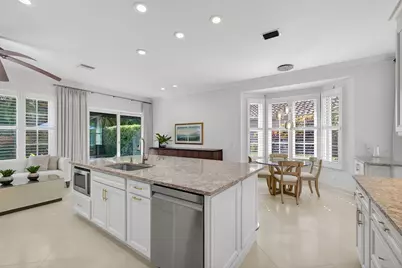 934 Augusta Pointe Drive, Palm Beach Gardens, FL 33418 - Photo 13