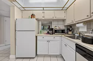 7820 S Colony Cir, Tamarac, FL 33321 - Photo 7