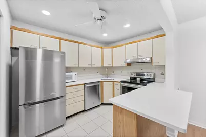 313 Pine Ridge Circle Circle #C-2, Greenacres, FL 33463 - Photo 15