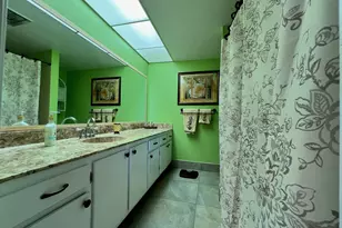 303 Wellington C, West Palm Beach, FL 33417 - Photo 11