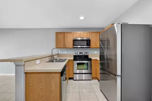 2245 SW Portsmouth Ln, Port Saint Lucie, FL 34953 - Photo 9