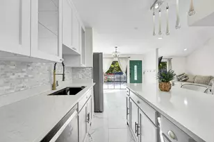 9056 Green Meadows Way, Palm Beach Gardens, FL 33418 - Photo 3