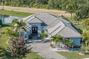 395 SW Sapphire Way SW, Vero Beach, FL 32968 - Photo 1