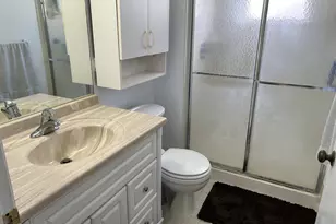 109 Lake Susan Dr, West Palm Beach, FL 33411 - Photo 23