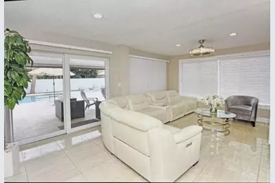 124 Davis Road, Palm Springs, FL 33461 - Photo 9