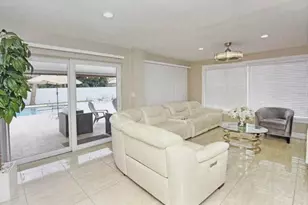 124 Davis Rd, Palm Springs, FL 33461 - Photo 9