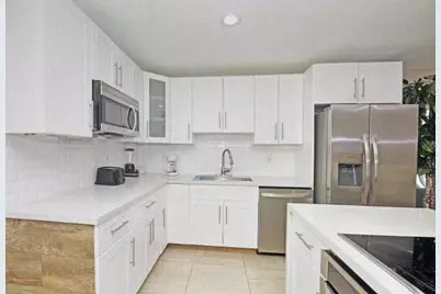 124 Davis Road, Palm Springs, FL 33461 - Photo 5