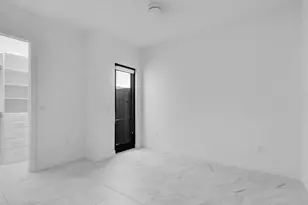 8281 Oceanus Dr, Boca Raton, FL 33496 - Photo 29