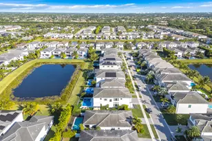 8281 Oceanus Dr, Boca Raton, FL 33496 - Photo 11