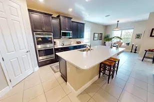 12032 SW Marigold Ave, Port Saint Lucie, FL 34987 - Photo 9