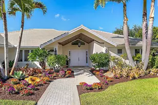 2500 NW Hollyberry Ln, Palm City, FL 34990 - Photo 3