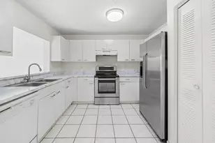 5072 Pine Abbey Dr S, West Palm Beach, FL 33415 - Photo 7