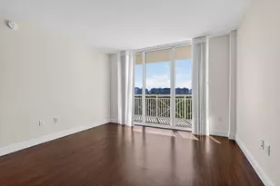 19501 W Country Club Dr, Aventura, FL 33180 - Photo 7