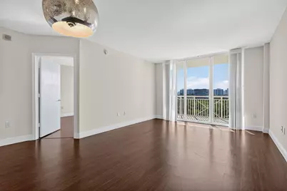 19501 W Country Club Drive #605, Aventura, FL 33180 - Photo 3