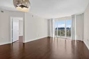 19501 W Country Club Dr, Aventura, FL 33180 - Photo 3