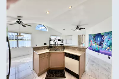 8491 Heather Place, Boynton Beach, FL 33472 - Photo 13