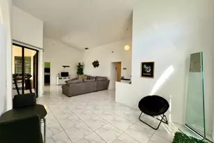 8491 Heather Pl, Boynton Beach, FL 33472 - Photo 9