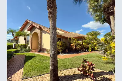 8491 Heather Place, Boynton Beach, FL 33472 - Photo 3