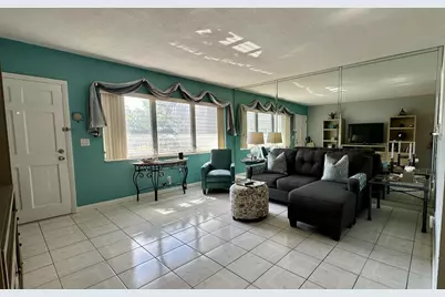 1001 NE 8th Avenue #102, Delray Beach, FL 33483 - Photo 5