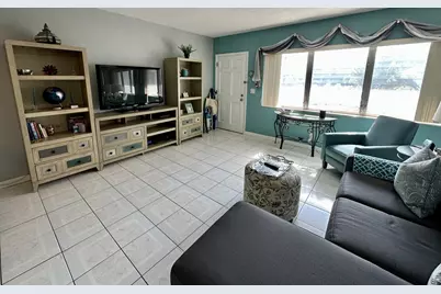 1001 NE 8th Avenue #102, Delray Beach, FL 33483 - Photo 7