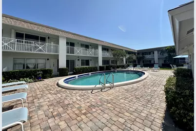 1001 NE 8th Avenue #102, Delray Beach, FL 33483 - Photo 17