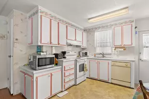 236 NE Sunshine Ln, Jensen Beach, FL 34957 - Photo 7