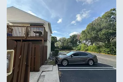 637 Executive Center Drive N #203, West Palm Beach, FL 33401 - Photo 11