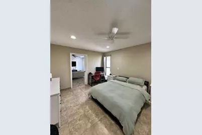 637 Executive Center Drive N #203, West Palm Beach, FL 33401 - Photo 25
