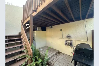 637 Executive Center Drive N #203, West Palm Beach, FL 33401 - Photo 9