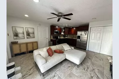 637 Executive Center Drive N #203, West Palm Beach, FL 33401 - Photo 19