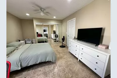637 Executive Center Drive N #203, West Palm Beach, FL 33401 - Photo 27