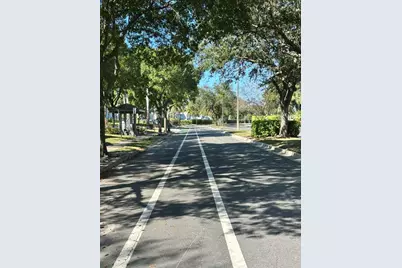 637 Executive Center Drive N #203, West Palm Beach, FL 33401 - Photo 13