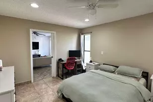 637 Executive Center Dr N, West Palm Beach, FL 33401 - Photo 25