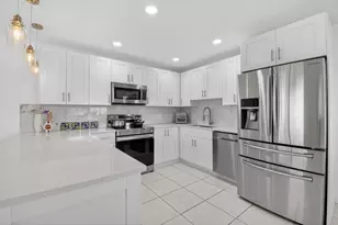 154 Valencia G, Delray Beach, FL 33446 - Photo 7