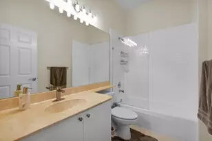 10393 Lexington Cir S, Boynton Beach, FL 33436 - Photo 13