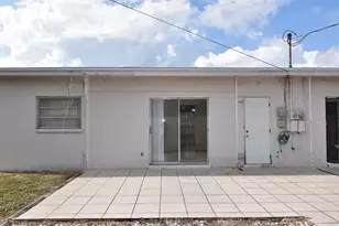 2472 NE 5th Ave, Boca Raton, FL 33431 - Photo 13