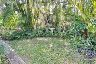 425 E Bougainvillea Dr, Deerfield Beach, FL 33442 - Photo 7