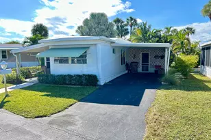 425 E Bougainvillea Dr, Deerfield Beach, FL 33442 - Photo 3